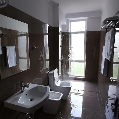 British 4* Pogradec
