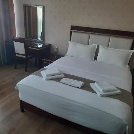 British ポグラデツ