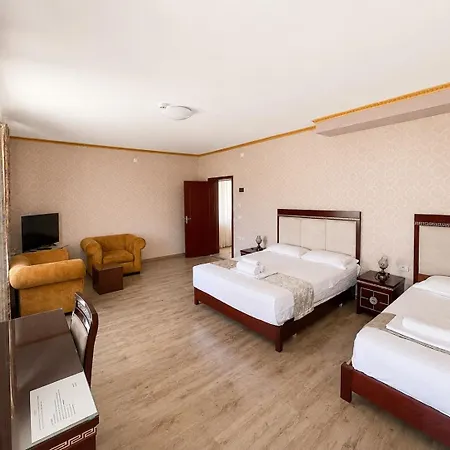 Hotel British
