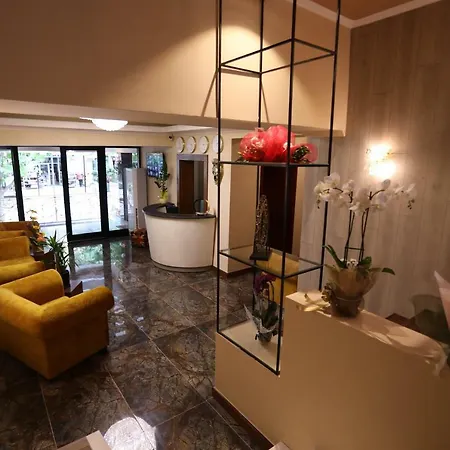 British فندق بورغراديك